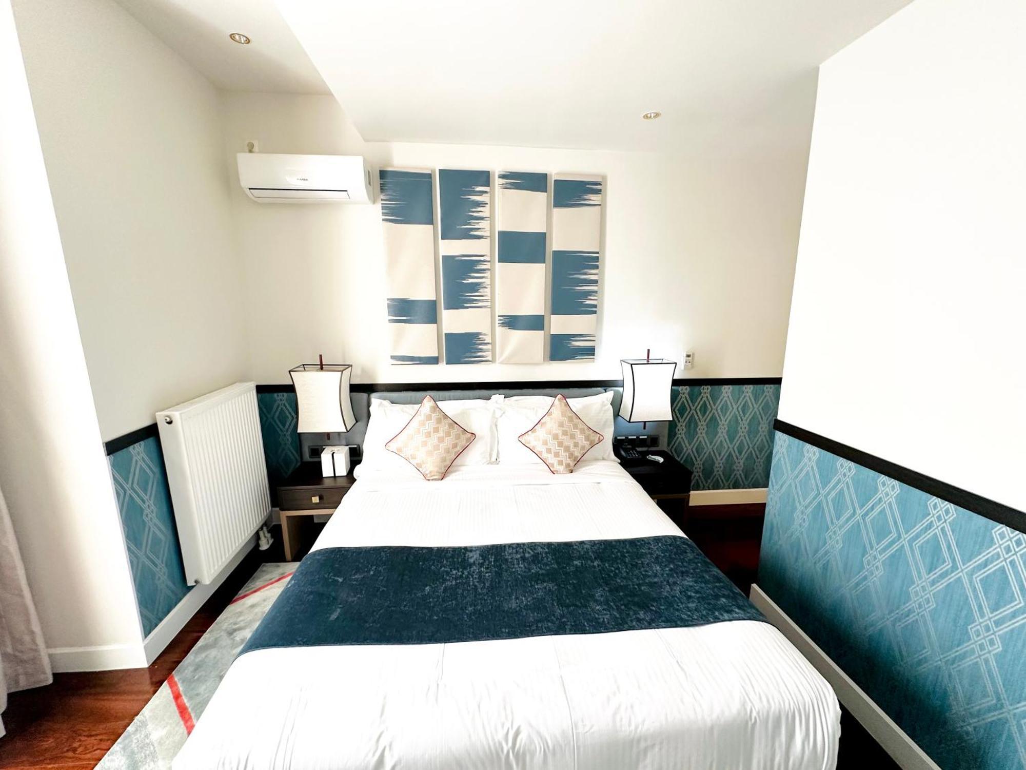 Somerset City Centre Atyrau Ngoại thất bức ảnh