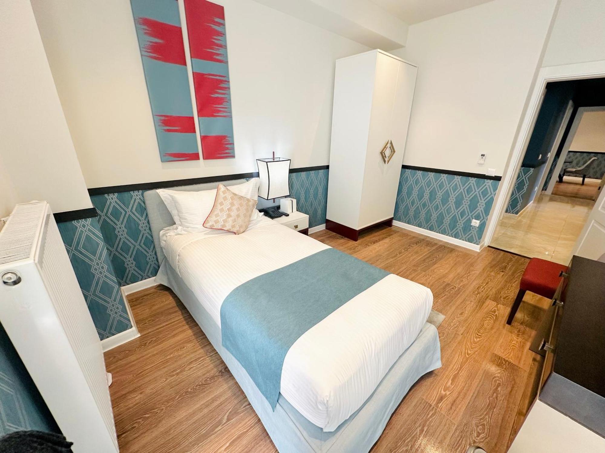 Somerset City Centre Atyrau Ngoại thất bức ảnh